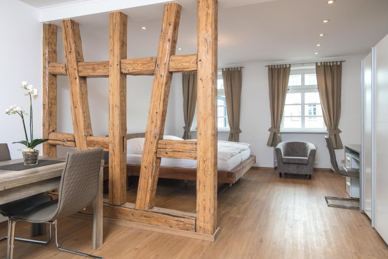 Bed and Breakfast Residenz Weingut Schloss Reinhartshausen Эльтвилле Экстерьер фото